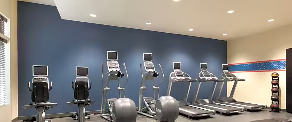 Hampton Inn New York - LaGuardia Airport