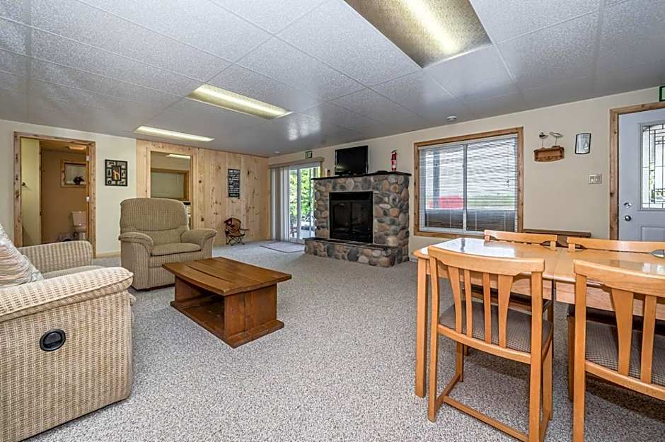 Waterfront W Sauna, Hot Tub & Boat Slip