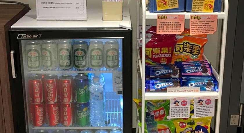 Cavemen Hostel Taipei Station Youth Branch