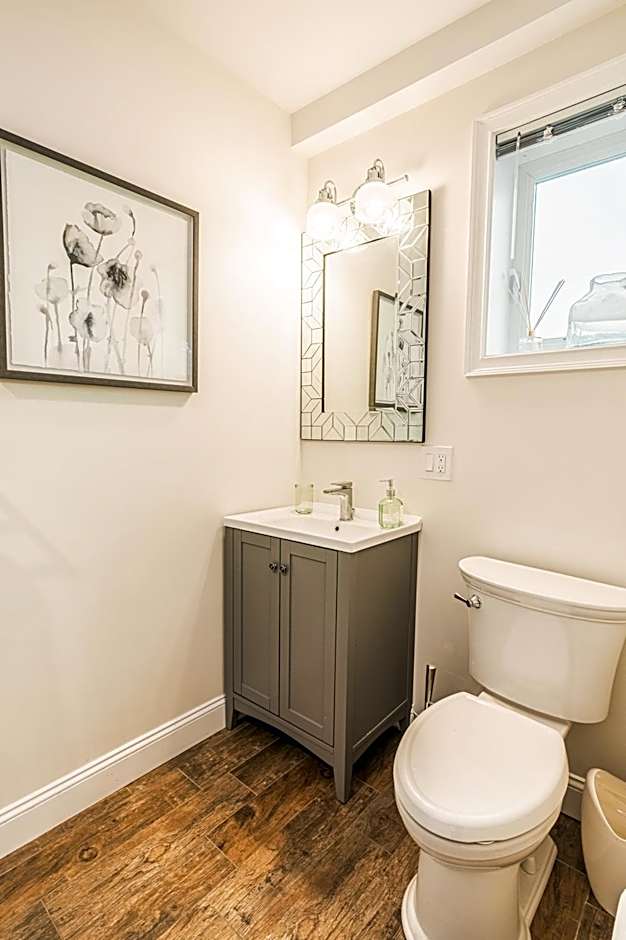 The Inn at Newton Highlands