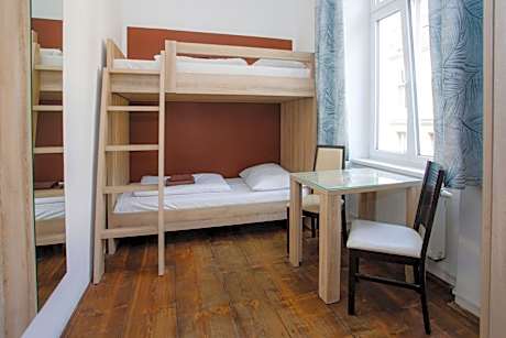 Basic Twin Room with Bunk Beds and Shared Bathroom