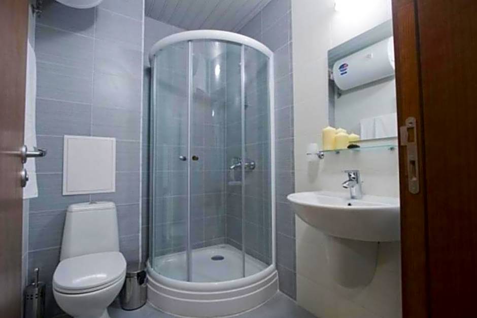 500м. от лифта Сладък дом в Белведере СПА комплекс