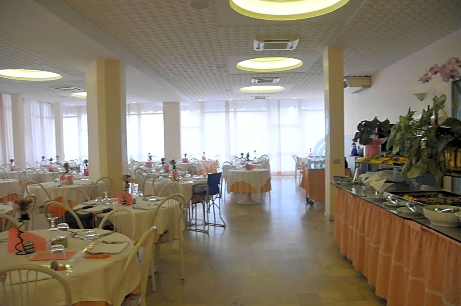 Hotel Embassy