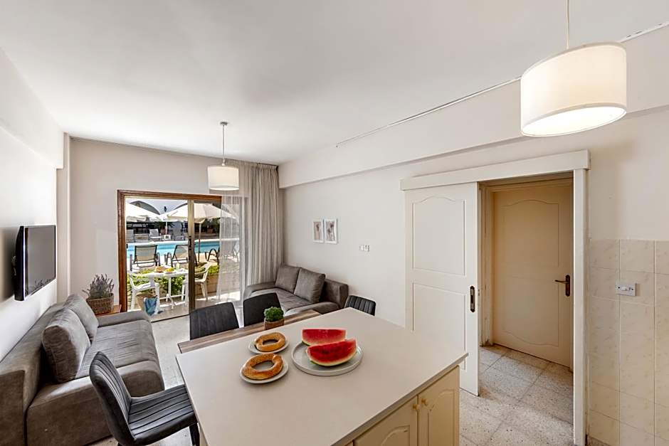 Stephanos Hotel Apartments