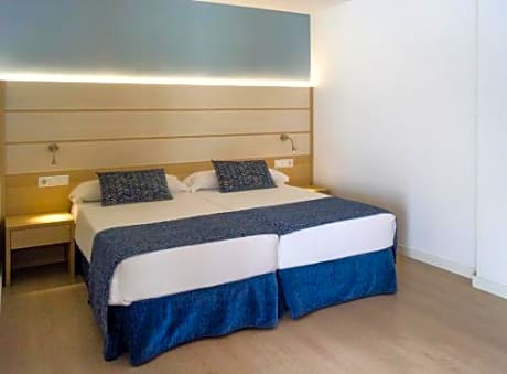 Junior Suite with Sea View Kitchenette