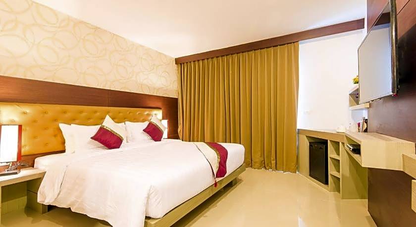 Hemingways Silk Hotel