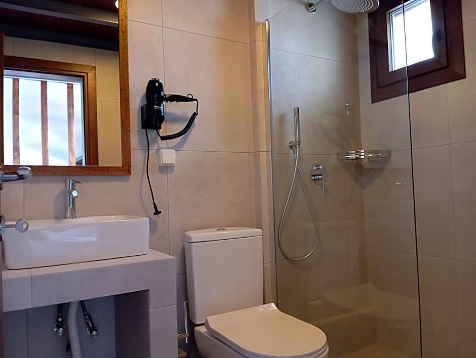 Annousa's House & Studios