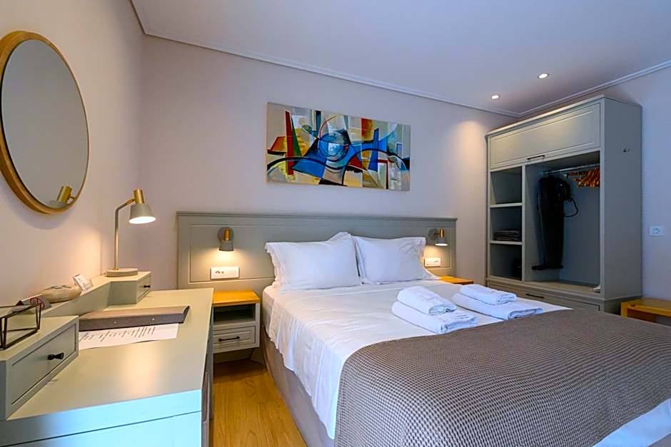 Kannas Mani Luxury Suites -Adults Friendly 14 Plus