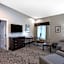 La Quinta Inn & Suites by Wyndham Huntsville Airport Madison