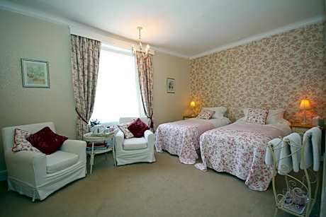 Large Double or Twin Room
