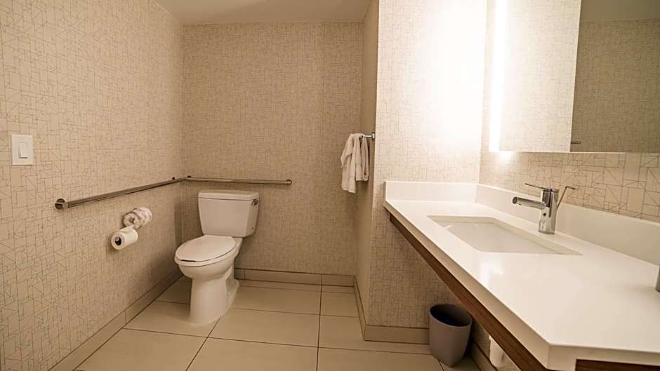 Holiday Inn Express Porterville By IHG