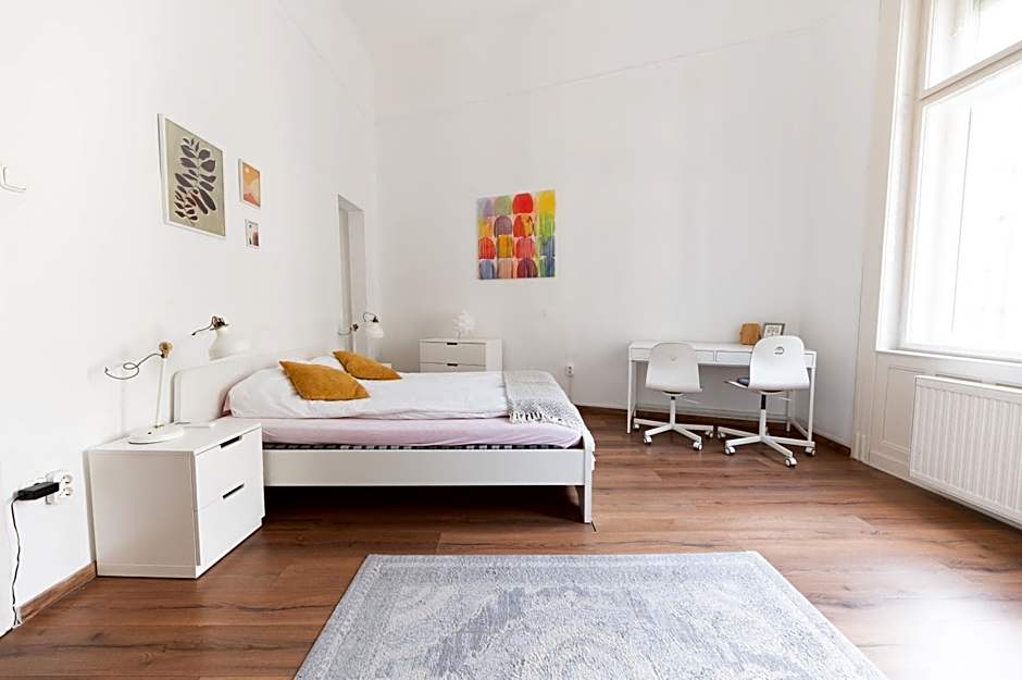 Danube Dwelling Aulich utca 3