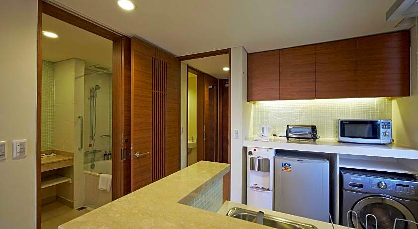 AXIA South Cikarang Service Apartment