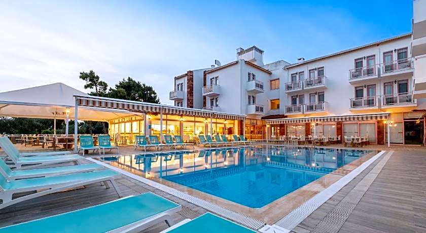 Hanedan Beach Hotel