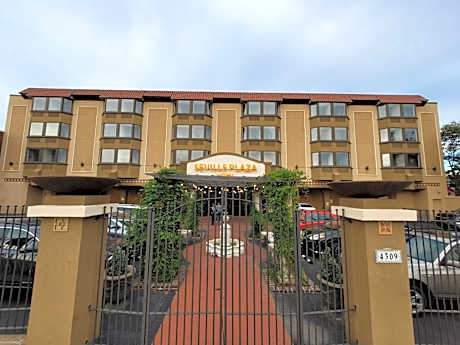 Seville Plaza Streetcar Hotel Museum District, Trademark