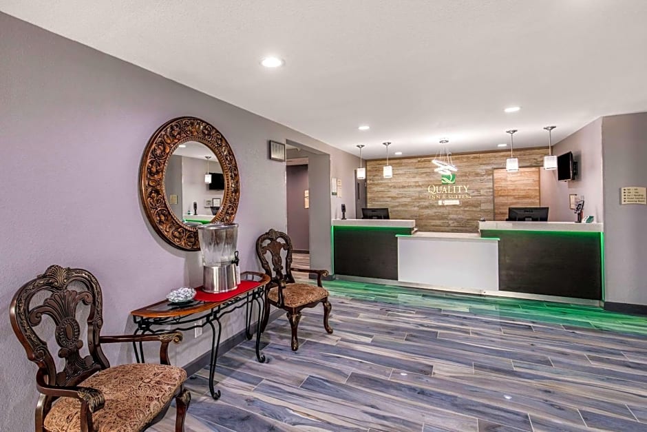 Quality Inn & Suites Plano