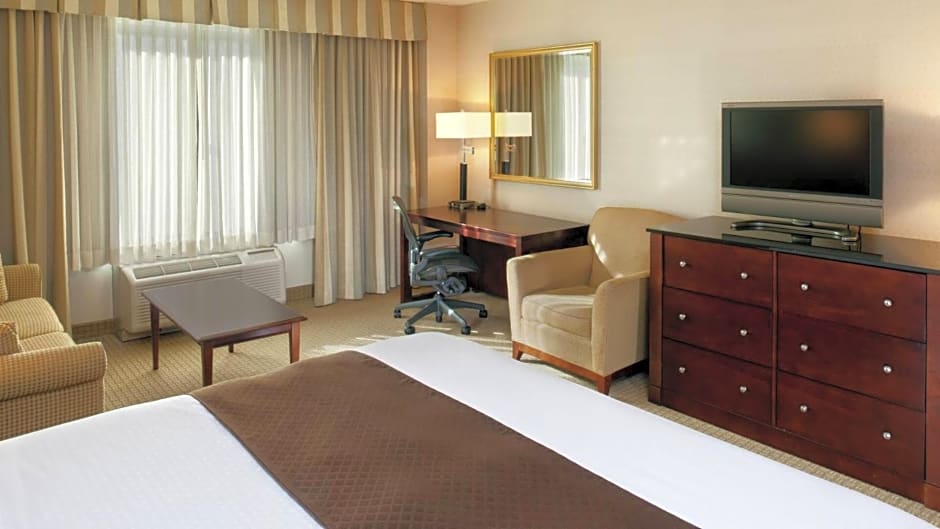 DoubleTree By Hilton Hotel Charlotte Airport