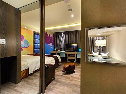 Stay Hotel - Taichung Zhongqing