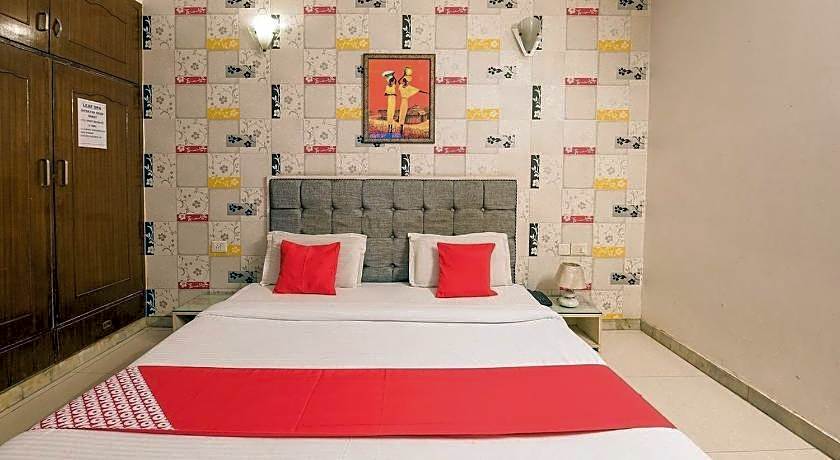 Silver Leaf Noida Hotel