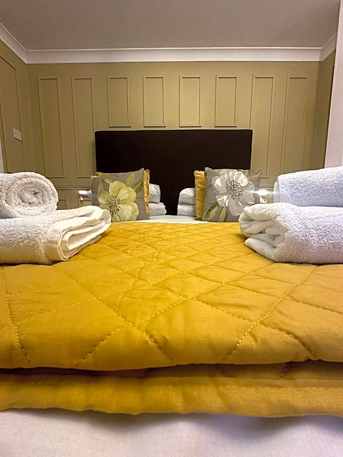 The Cambridge Guest House by Tas