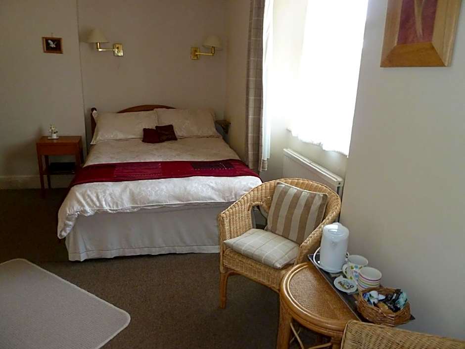 The Owls Crest House B&B