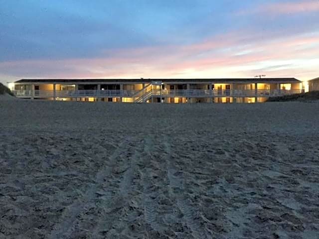 Outer Banks Motor Lodge