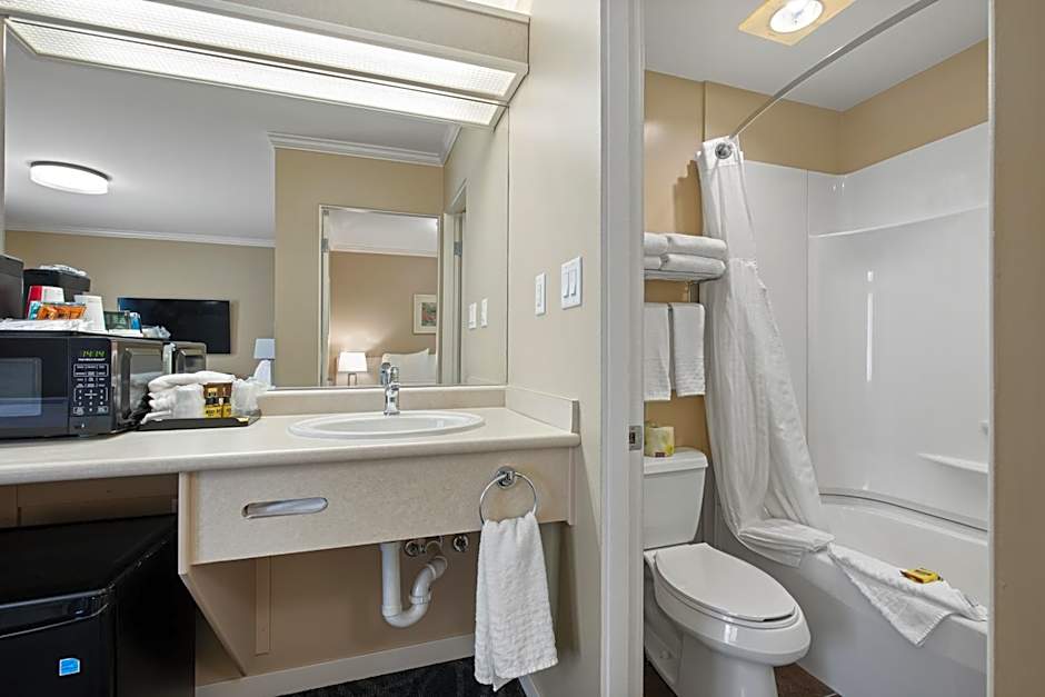 Glenwood Inn & Suites