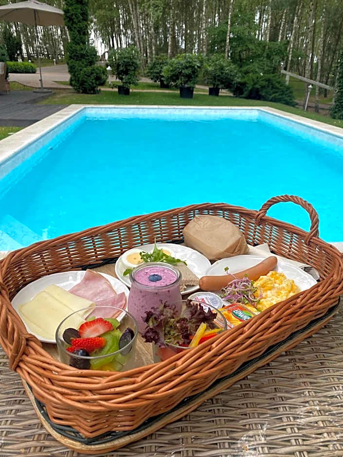 Dwór Złotopolska Dolina Mansion House