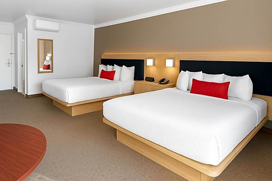 The Live Hotel