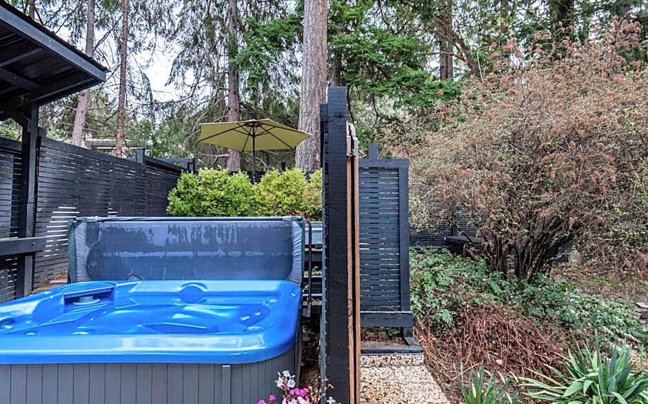 Salt Spring Carriage House B&B