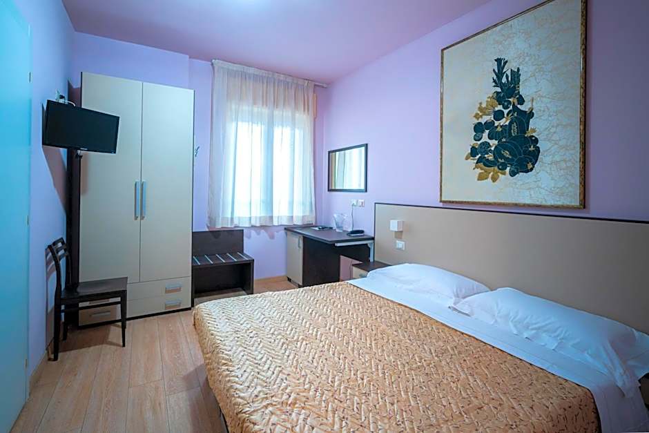 1 Double Bed or 2 Beds — 3 fotoğraftan 1. fotoğraf