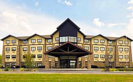 Comfort Inn and Suites Near Lake Guntersville