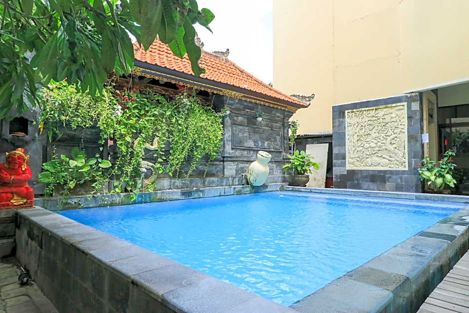 S 8 Suardana Hotel