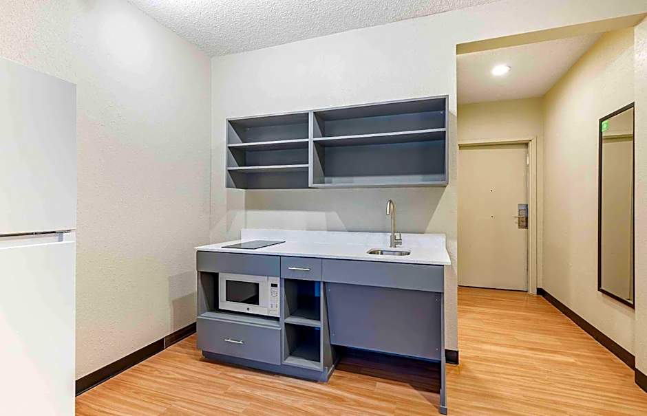 Extended Stay America Suites - Buffalo - Airport