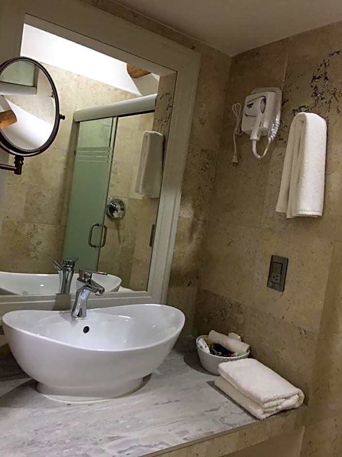 Hotel Concierge Flor y Canto