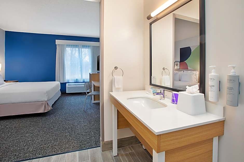 Spark by Hilton Walker Grand Rapids North