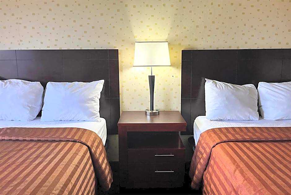 Travelodge by Wyndham Seymour