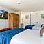 Lowes Wharf Marina Inn