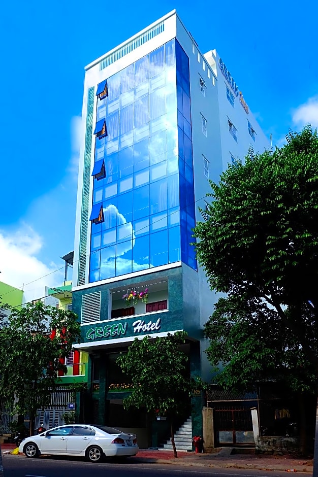 Green Hotel