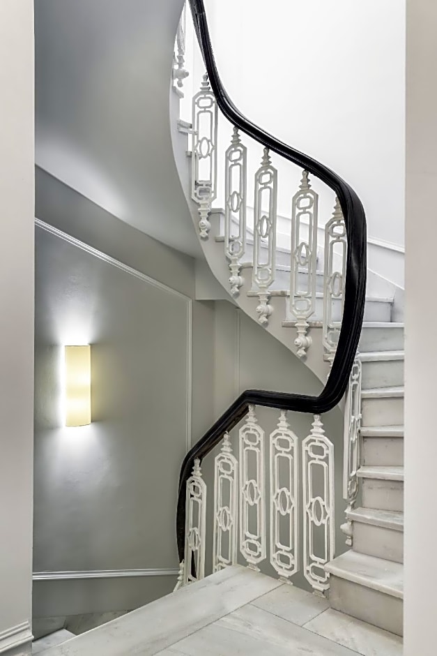 Praxitelous Luxury suites