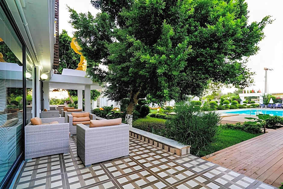 Lara Garden Butik Hotel
