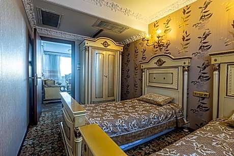 Deluxe Family Room with Sea View