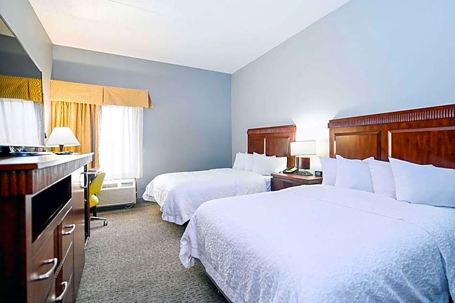 Hampton Inn By Hilton Lexington Park