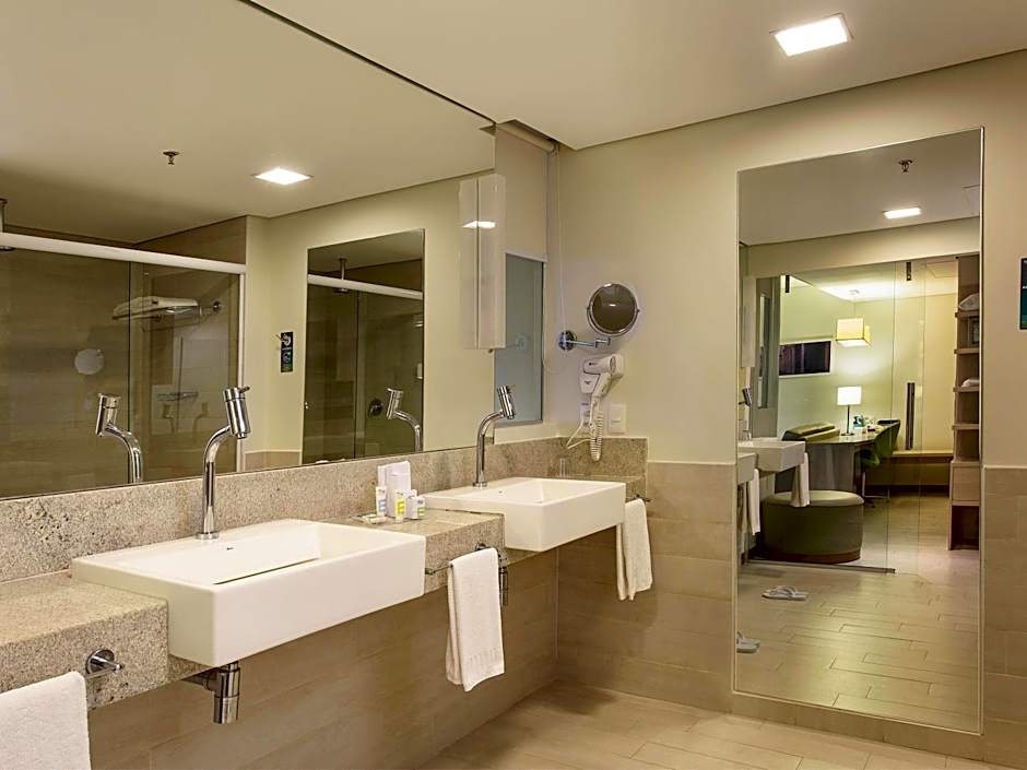 Mercure Salvador Rio Vermelho Hotel