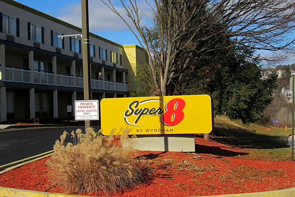 Photo 1 of 50 of Super 8 by Wyndham New Cumberland