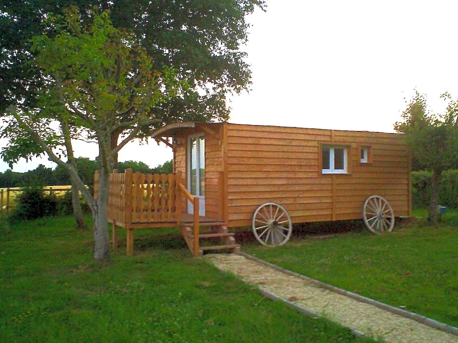Les Cabanes de Gros Bois