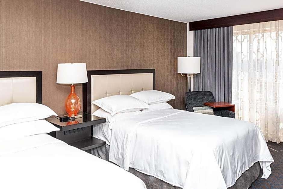 Sheraton Indianapolis City Centre Hotel