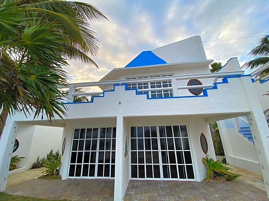 Casa Cenote Hotel