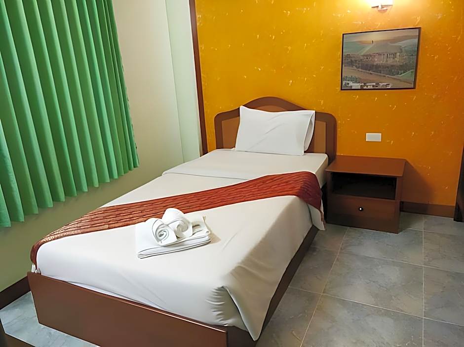 Thepparat Lodge Hotel