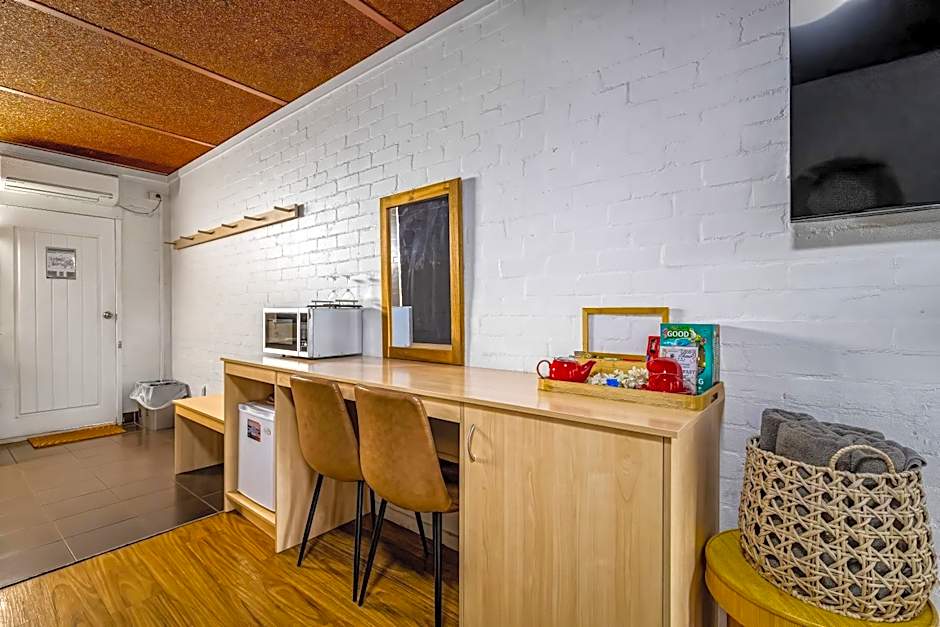 Mallacoota Hotel Motel